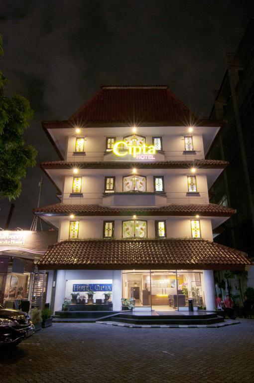 Cipta Hotel Wahid Hasyim Giacarta Esterno foto