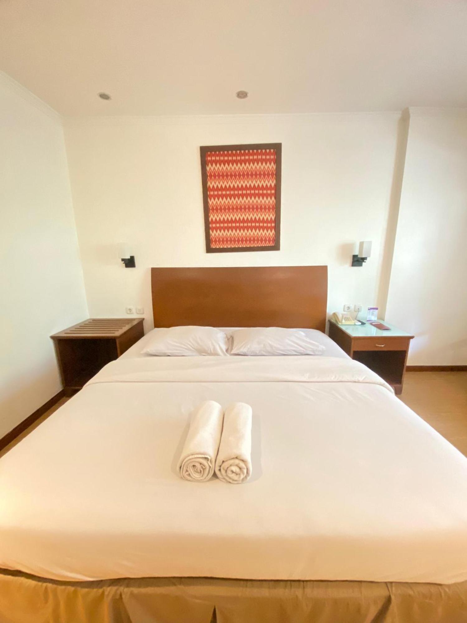 Cipta Hotel Wahid Hasyim Giacarta Esterno foto