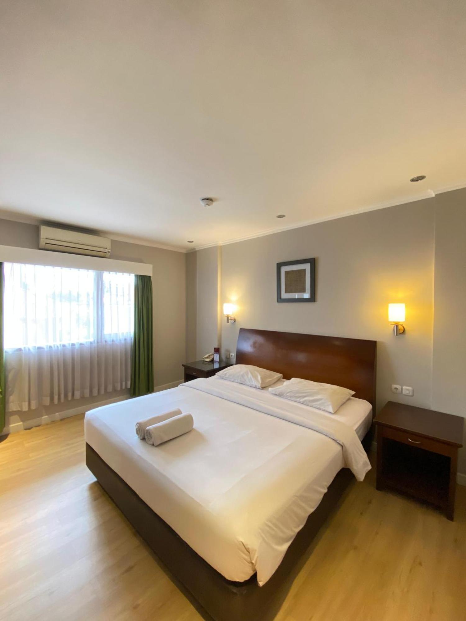 Cipta Hotel Wahid Hasyim Giacarta Esterno foto