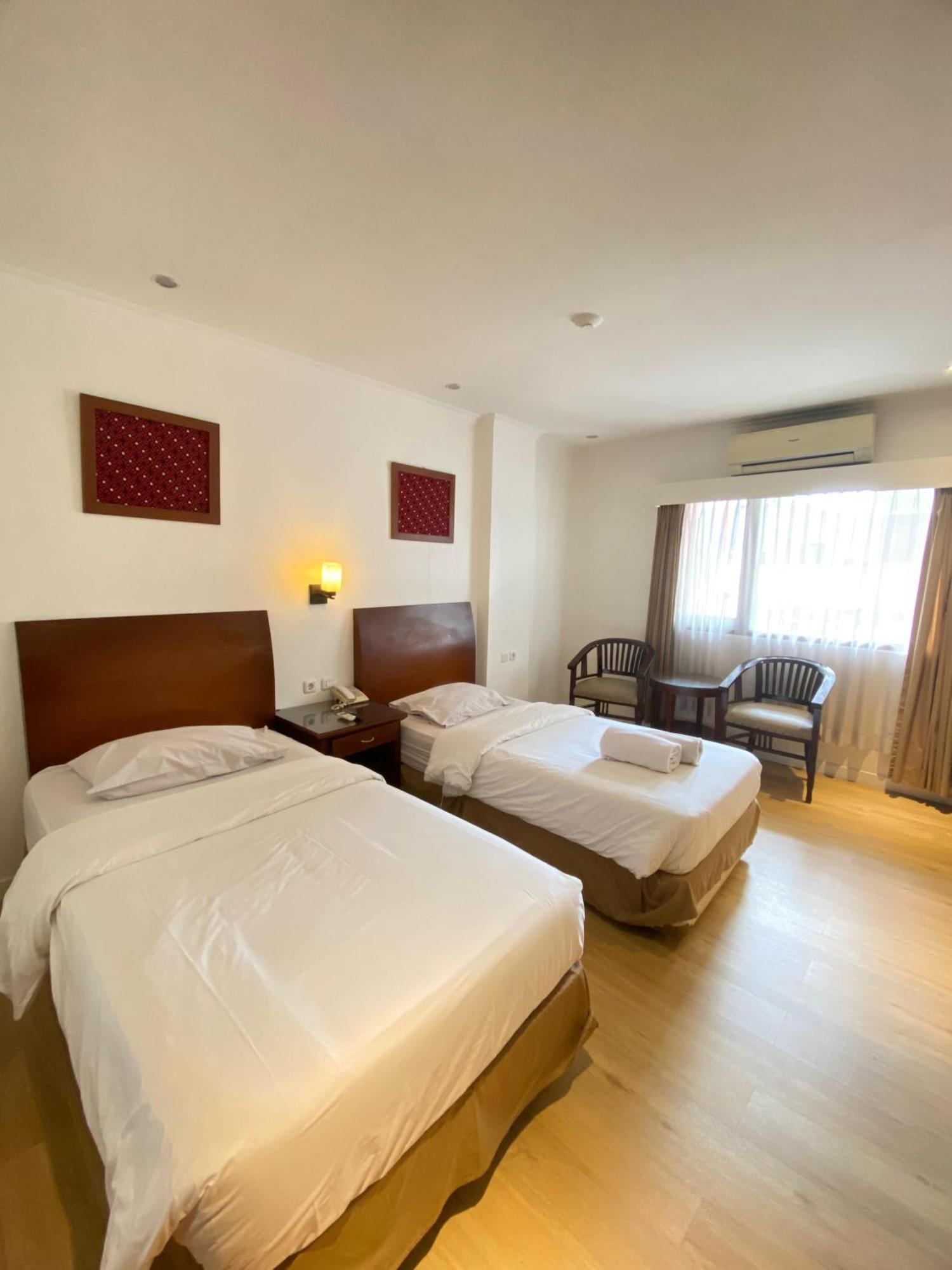 Cipta Hotel Wahid Hasyim Giacarta Esterno foto