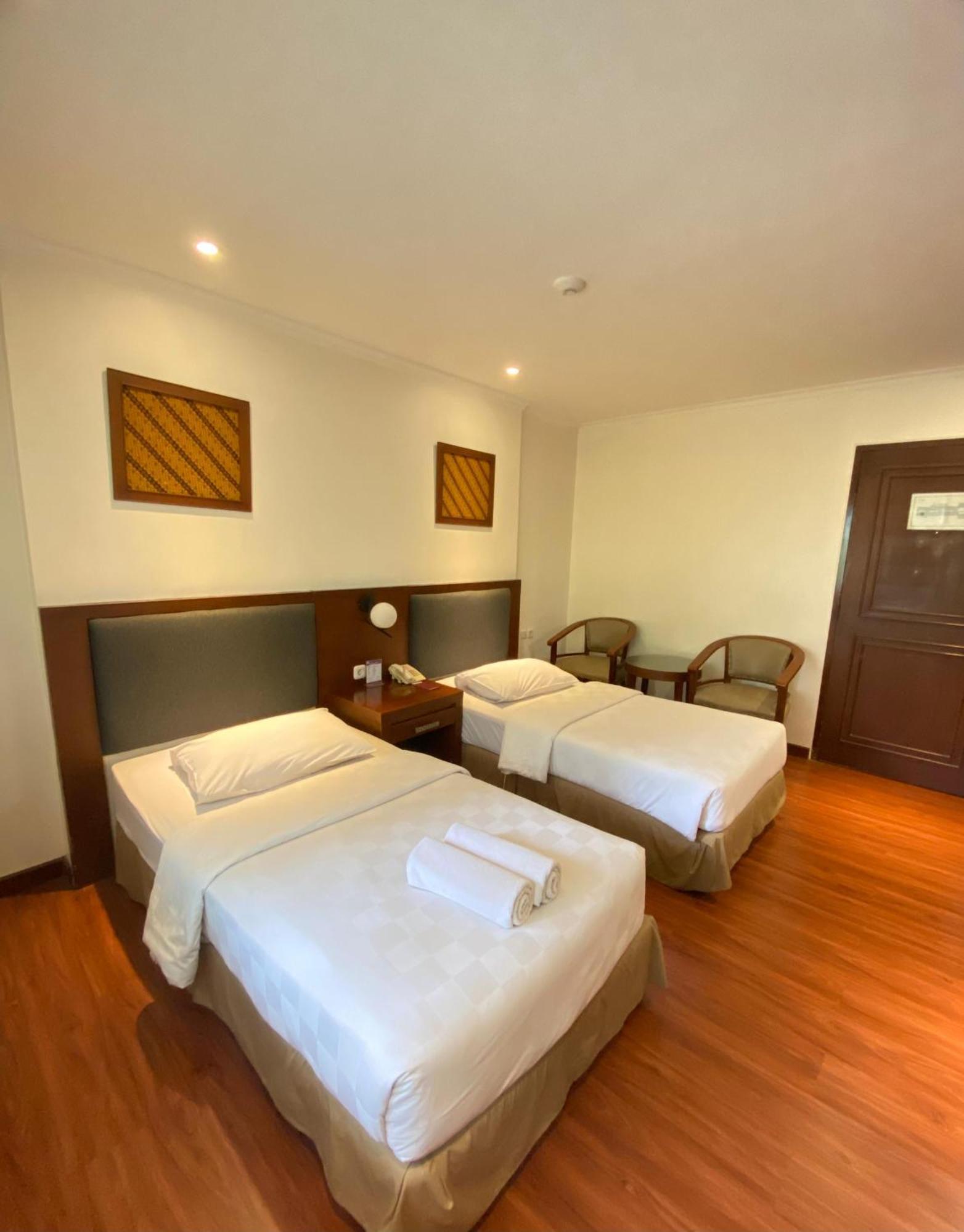 Cipta Hotel Wahid Hasyim Giacarta Esterno foto